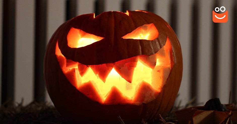 Halloween klopft an die Tür, haben Sie schon ein gespenstisches  Kostüm?
